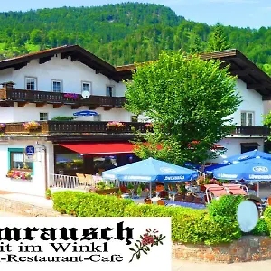 Almrausch Reit im Winkl